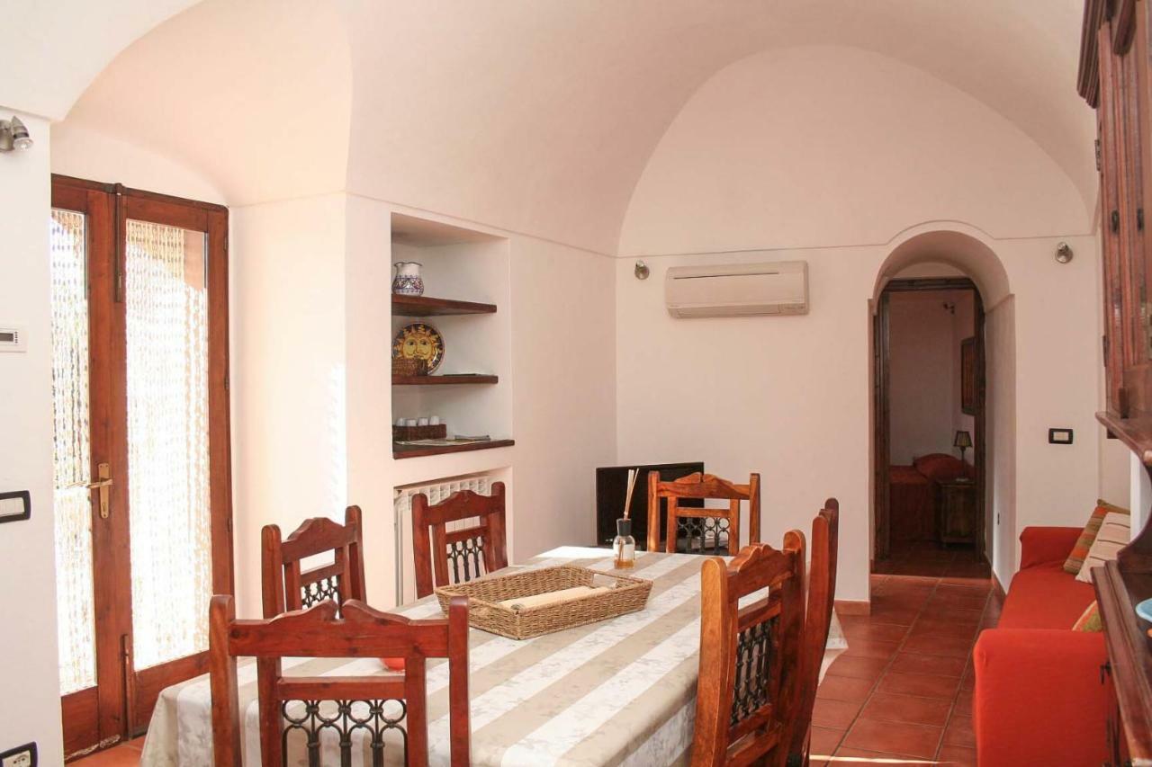 Apartmán Dammuso Favarelle Da Caty Scauri  Exteriér fotografie